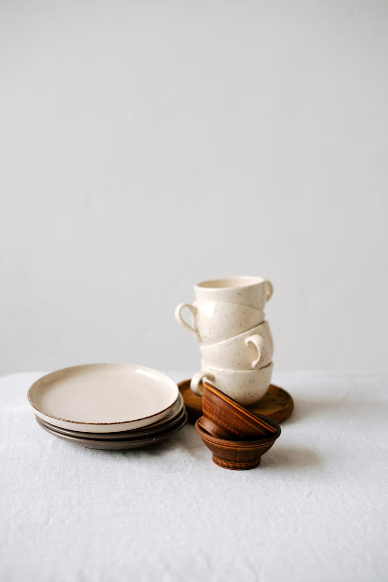 Kitchen & Dining